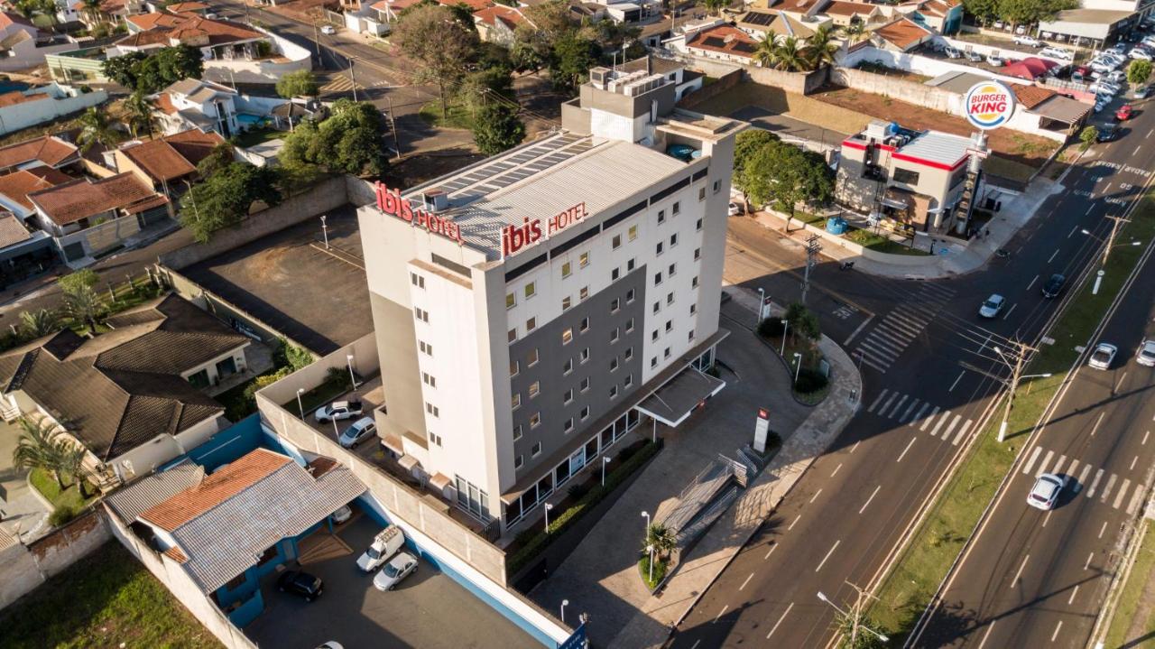 Hotel ibis Ourinhos Exterior foto
